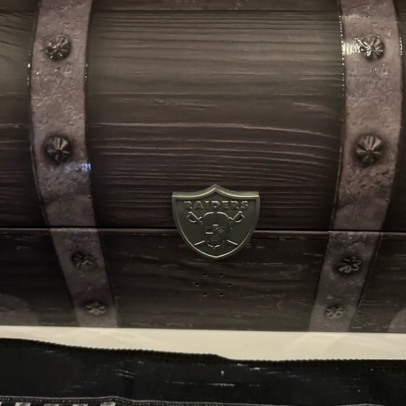 LED Display with Custom Design - Picture 2 of 4